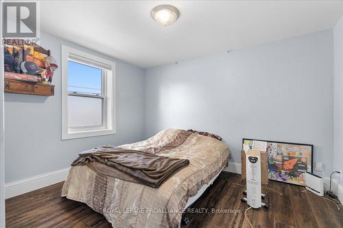 374 Main Street, Prince Edward County (Picton), ON - Indoor Photo Showing Bedroom