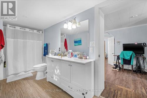 374 Main Street, Prince Edward County (Picton), ON - Indoor Photo Showing Bathroom