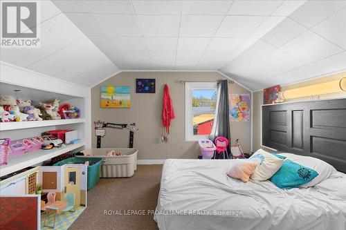 374 Main Street, Prince Edward County (Picton), ON - Indoor Photo Showing Bedroom