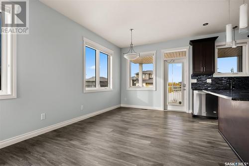 21 College Crescent, White City, SK - Indoor Photo Showing Kitchen