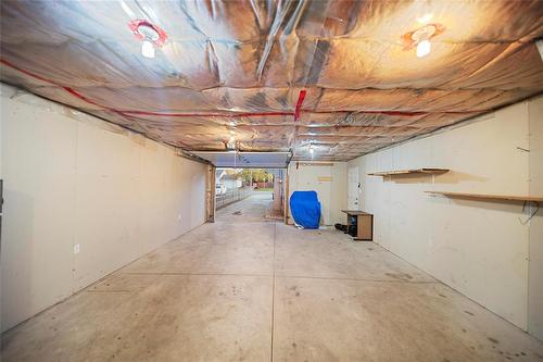 23 Gatineau Bay, Winnipeg, MB - Indoor Photo Showing Basement