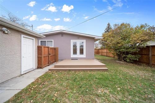 23 Gatineau Bay, Winnipeg, MB - Outdoor With Deck Patio Veranda