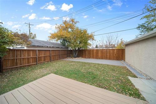 23 Gatineau Bay, Winnipeg, MB - Outdoor With Deck Patio Veranda