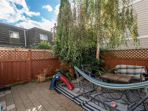 921 Scotia St, Saanich, BC 