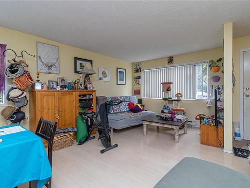 301-2525 Dingwall St, Duncan, BC - Indoor