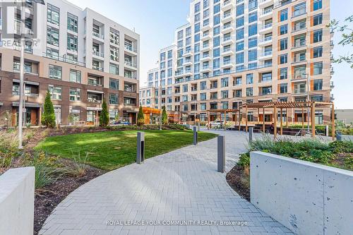 C711 - 8 Beverley Glen Boulevard, Vaughan, ON - Outdoor With Facade