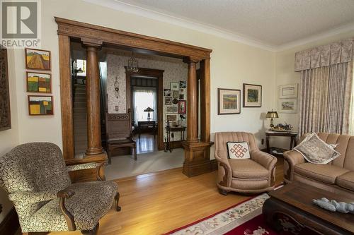 31 Taylor St, Bruce Mines, ON - Indoor Photo Showing Living Room