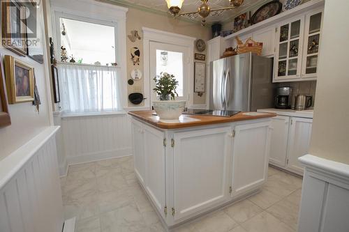 31 Taylor St, Bruce Mines, ON - Indoor Photo Showing Kitchen