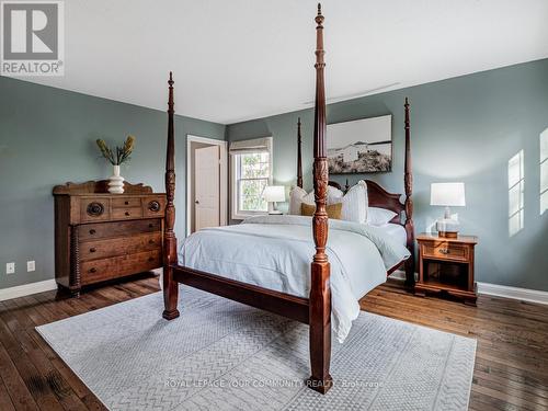 49 Cousins Drive, Aurora, ON - Indoor Photo Showing Bedroom