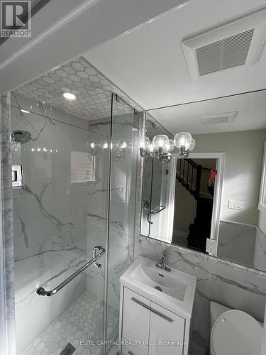 69 Hutcherson Square, Toronto, ON - Indoor Photo Showing Bathroom