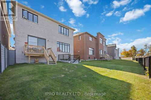 99 Black Walnut Court, Aurora, ON - Outdoor With Deck Patio Veranda With Exterior