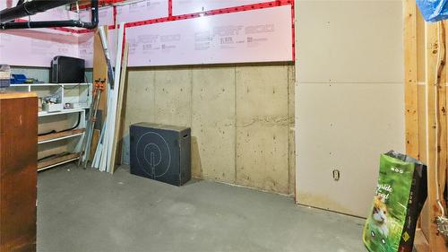 3225 Hwy 3, Rock Creek, BC - Indoor Photo Showing Basement