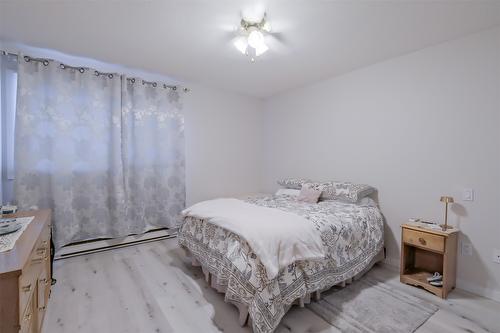 108-1170 Brookside Avenue, Kelowna, BC - Indoor Photo Showing Bedroom