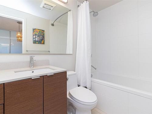 205-601 Herald St, Victoria, BC - Indoor Photo Showing Bathroom