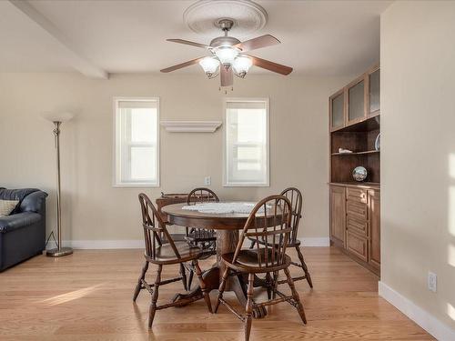 101-145 Newcastle Ave, Nanaimo, BC - Indoor Photo Showing Dining Room