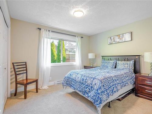 3979 Blue Ridge Pl, Saanich, BC 