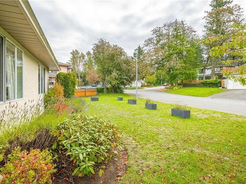 3979 Blue Ridge Pl, Saanich, BC 