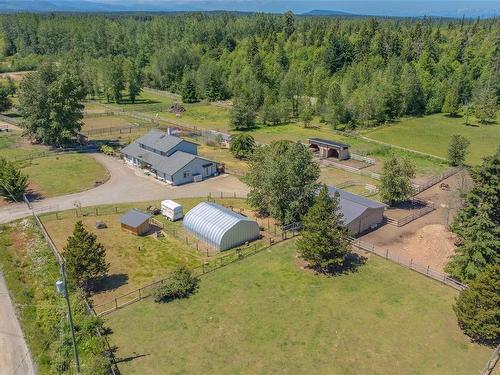 3295 Grandon Rd, Qualicum Beach, BC 