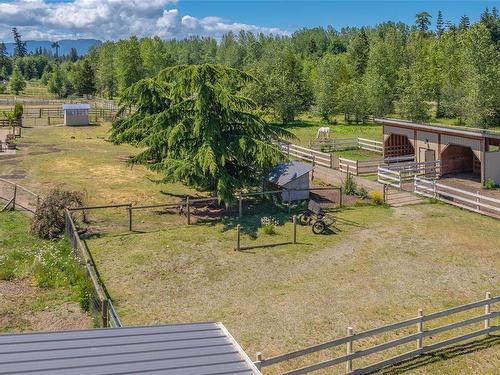 3295 Grandon Rd, Qualicum Beach, BC 