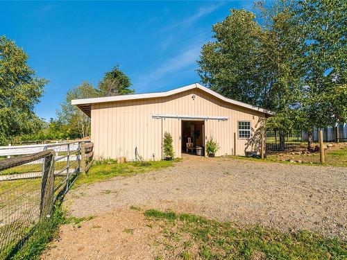 3295 Grandon Rd, Qualicum Beach, BC 