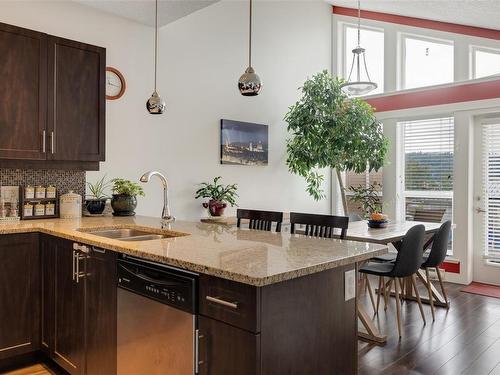 301-938 Dunford Ave, Langford, BC - Indoor Photo Showing Kitchen With Double Sink