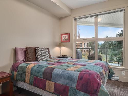 304-6310 Mcrobb Ave, Nanaimo, BC - Indoor Photo Showing Bedroom