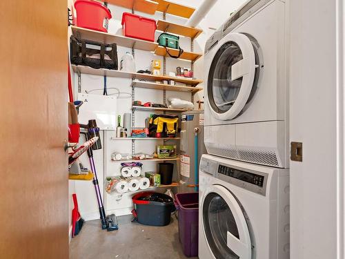 410-455 Sitkum Rd, Victoria, BC - Indoor Photo Showing Laundry Room