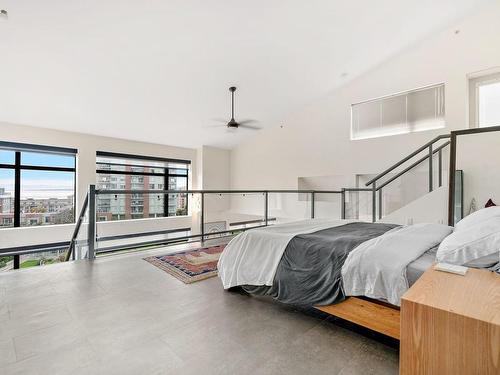 410-455 Sitkum Rd, Victoria, BC - Indoor Photo Showing Bedroom