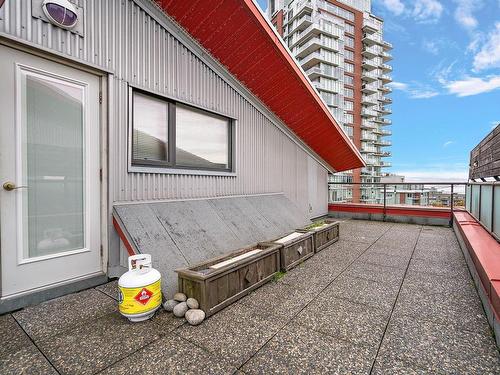 410-455 Sitkum Rd, Victoria, BC - Outdoor With Exterior