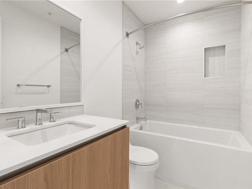 504-2000 Hannington Rd, Langford, BC - Indoor Photo Showing Bathroom