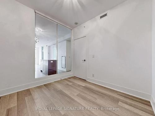 1705-32 Davenport Rd, Toronto, ON - Indoor Photo Showing Other Room