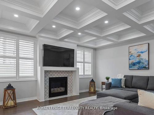 1821 Castlepoint Dr, Oshawa, ON - Indoor Photo Showing Living Room With Fireplace