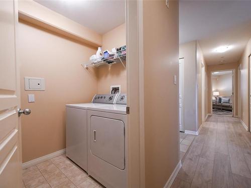 113-350 Island Hwy South, Campbell River, BC - Indoor Photo Showing Laundry Room