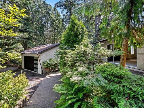 2186 Neptune Rd, North Saanich, BC 