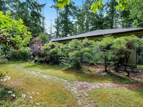 2186 Neptune Rd, North Saanich, BC 