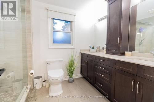 767 Barclay Road, London, ON - Indoor Photo Showing Bathroom