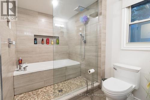 767 Barclay Road, London, ON - Indoor Photo Showing Bathroom