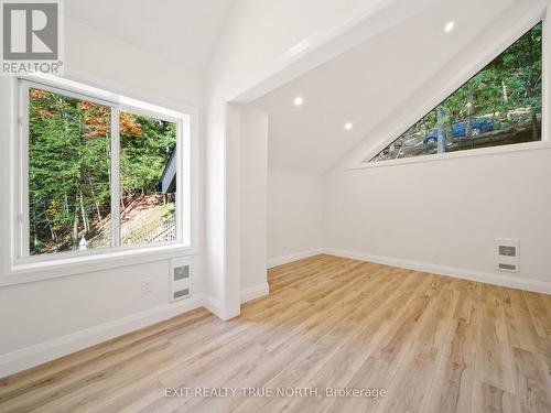 62 Mill Lake Trail, Mcdougall, ON - Indoor Photo Showing Other Room