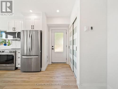 62 Mill Lake Trail, Mcdougall, ON - Indoor Photo Showing Kitchen