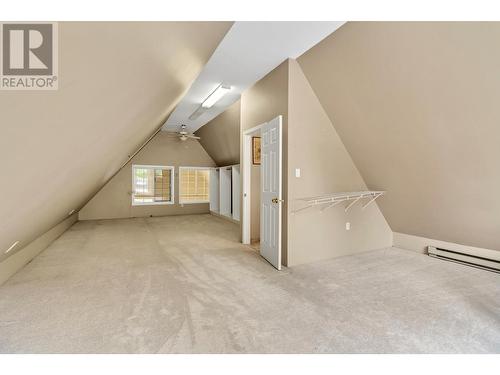 20 3980 Canada Way, Burnaby, BC - Indoor Photo Showing Other Room