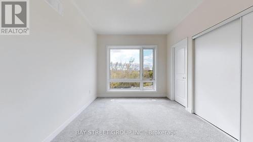 4 Dandara Gate, Vaughan, ON - Indoor Photo Showing Other Room