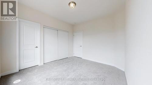 4 Dandara Gate, Vaughan, ON - Indoor Photo Showing Other Room