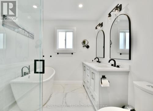 61 Holly Meadow Road, Barrie, ON - Indoor Photo Showing Bathroom