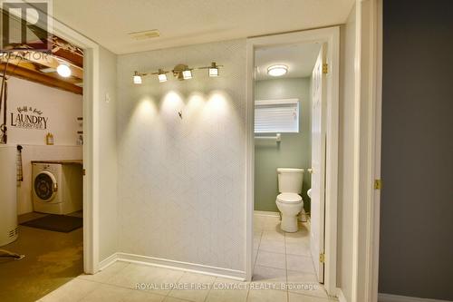 61 Holly Meadow Road, Barrie, ON - Indoor Photo Showing Bathroom