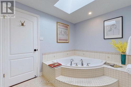 127 Mary Street, Niagara-On-The-Lake, ON - Indoor Photo Showing Bathroom