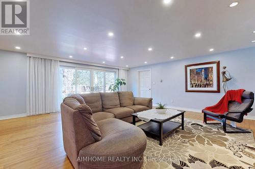 127 Mary Street, Niagara-On-The-Lake, ON - Indoor Photo Showing Living Room