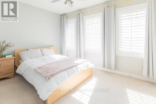 1669 Copeland Circle, Milton, ON - Indoor Photo Showing Bedroom