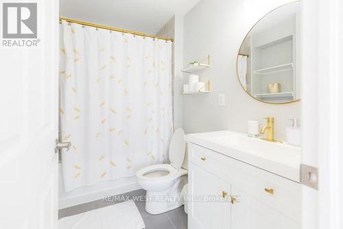 1669 Copeland Circle, Milton, ON - Indoor Photo Showing Bathroom