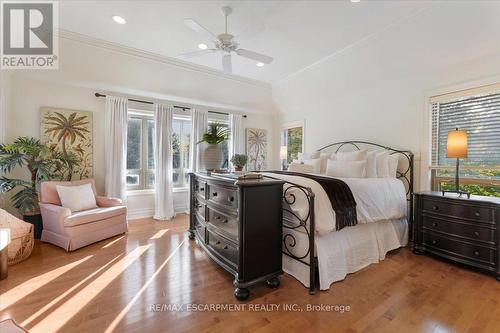 90 Ridge Road W, Grimsby, ON - Indoor Photo Showing Bedroom