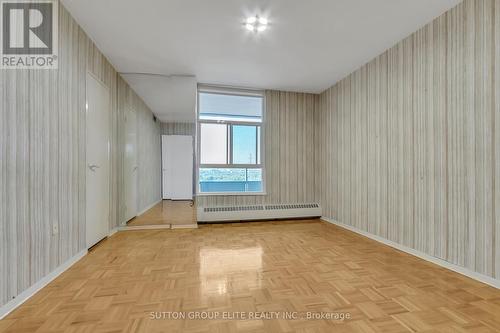 709 - 44 Longbourne Drive, Toronto, ON - Indoor Photo Showing Other Room